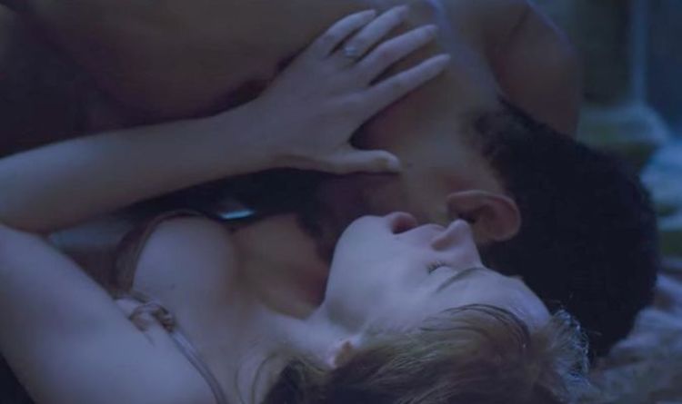 Cảnh nóng trong Bridgerton cũng khiến nam và nữ chính sốc khi xem lại