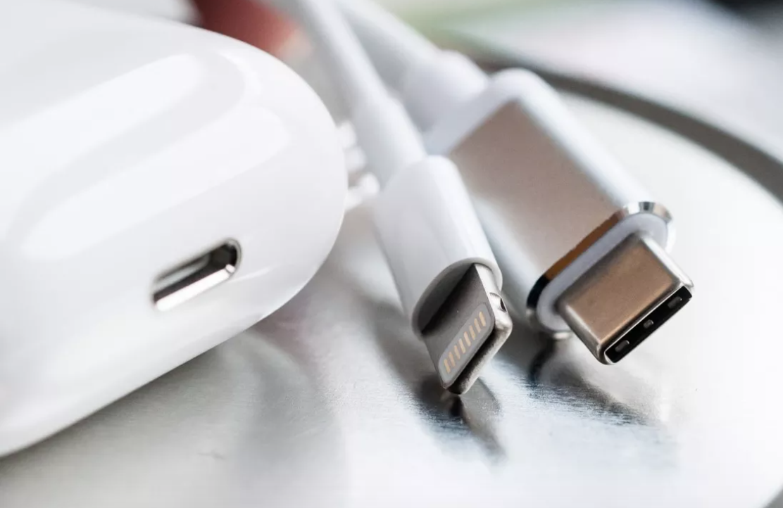 Liên minh Châu Âu đề xuất buộc Apple phải đưa USB-C lên iPhone, iPad và AirPods