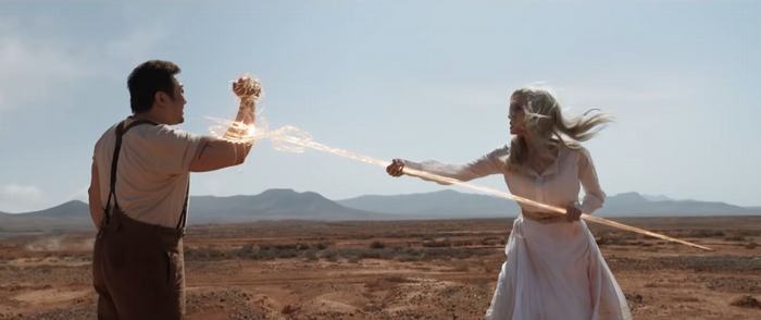 Eternals tung trailer mới trong đêm, Gilgamesh tung đấm cực mạnh vào Deviant