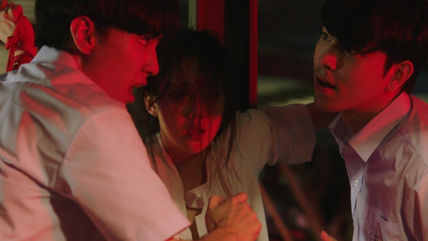 Phim kinh dị Thái mới sắp chiếu gây sốc với câu chuyện nữ giáo viên bị các nam sinh giở trò đồi bại 