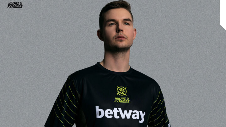 Device đạt được danh hiệu MVP một lần nữa, nhưng là ở đội tuyển mới