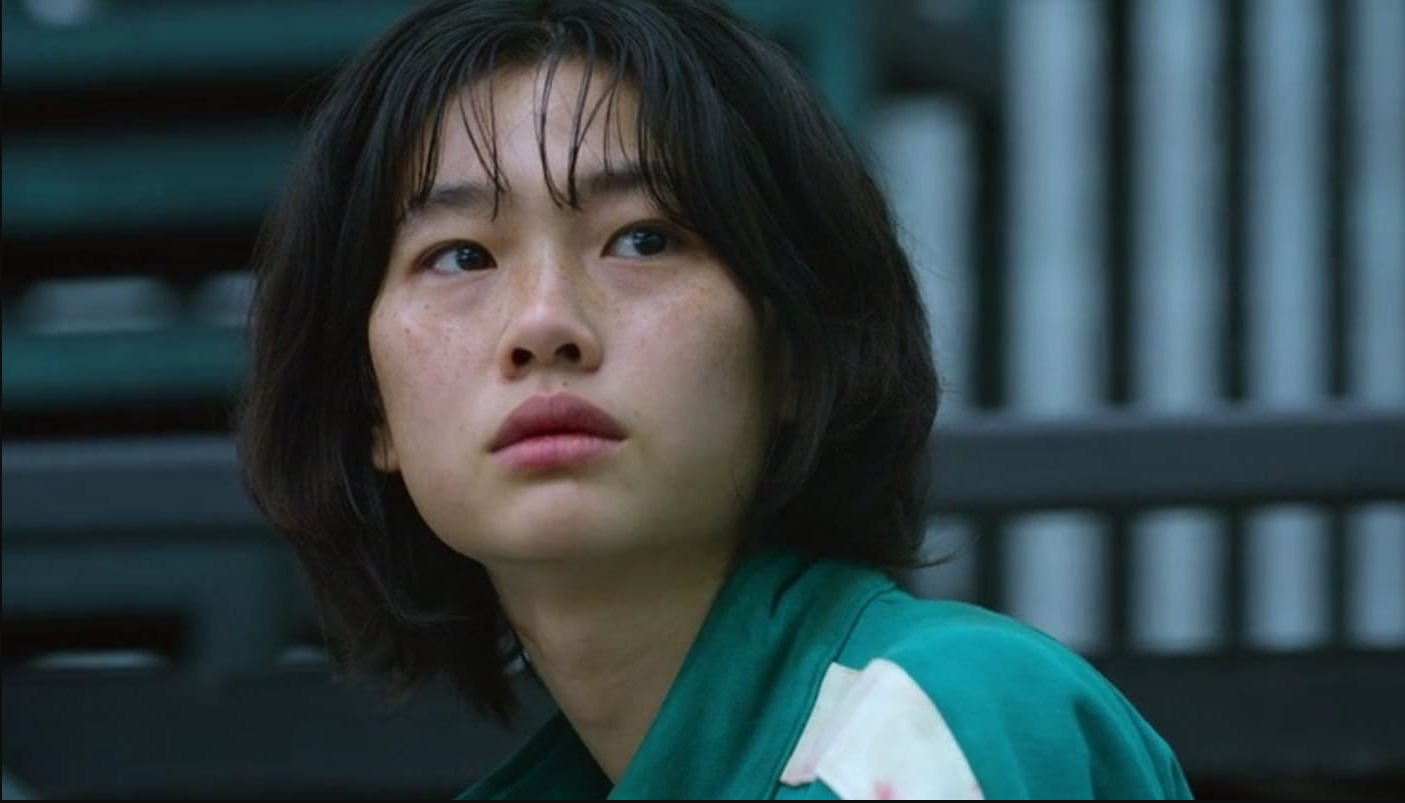 Dân tình choáng váng với số tiền nữ chính Squid Game kiếm được trên Instagram 