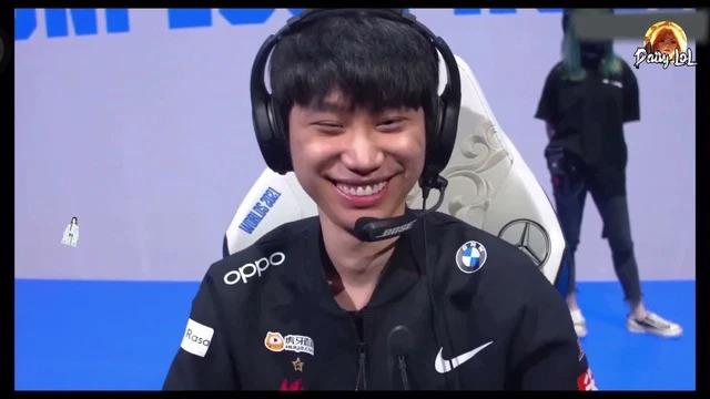 LMHT: Người hâm mộ không khỏi thất vọng trước màn "về nước" bạc nhược của FPX tại CKTG 2021