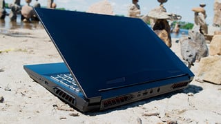 Laptop Eurocom Nightsky ARX315 - CPU 16 Core Ryzen 9 5950X AM4 mang lại hiệu suất vượt trội
