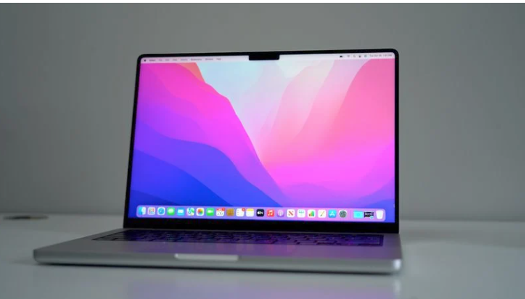 macOS 12.2 cho phép lướt Safari mượt mà hơn trên MacBook Pro 2021 với tính năng ProMotion