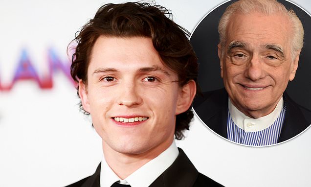 Spider-Man Tom Holland nói gì khi phim Marvel bị chê tơi tả?