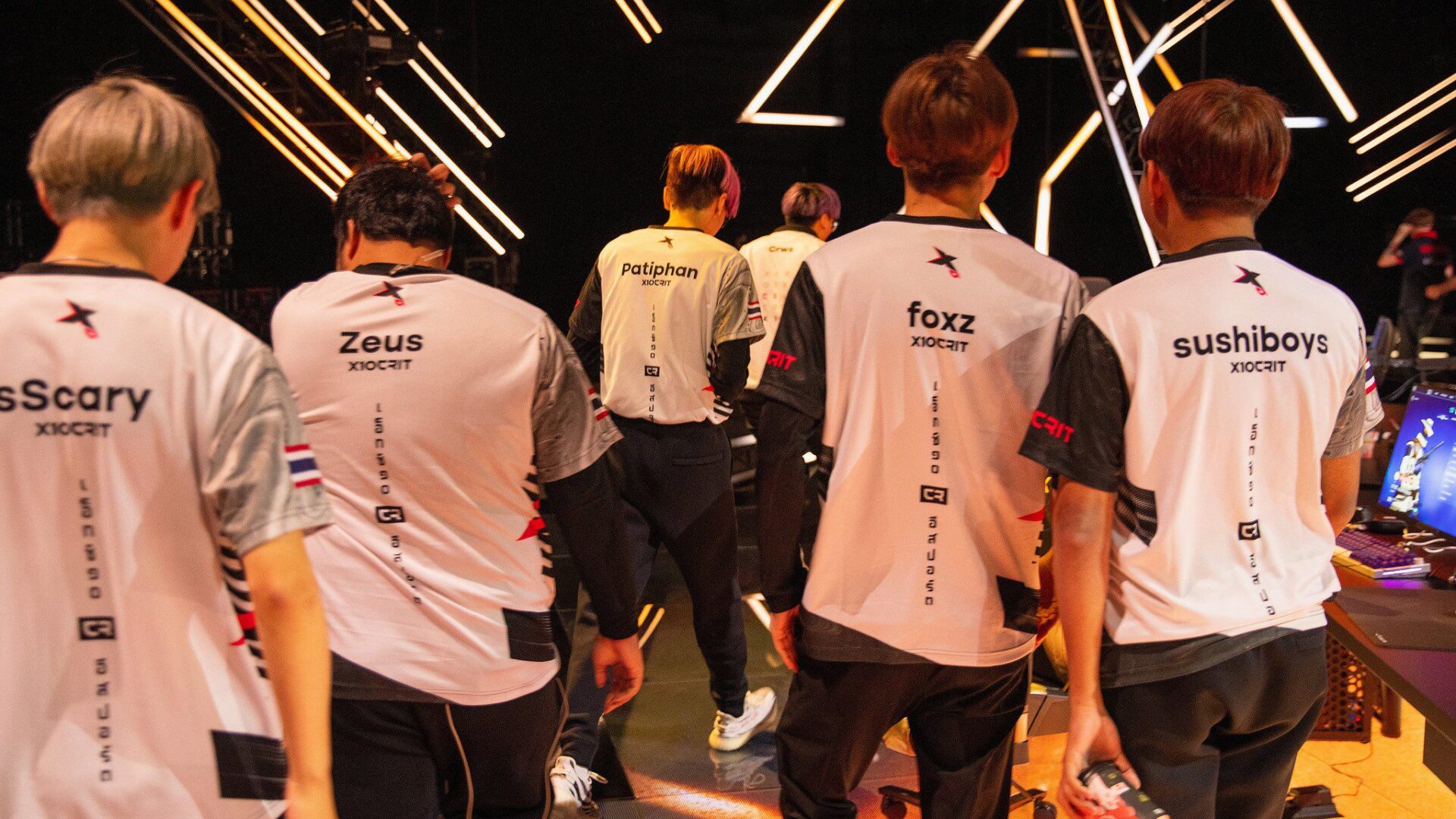 X10 CRIT chia tay với toàn bộ đội hình Valorant của mình