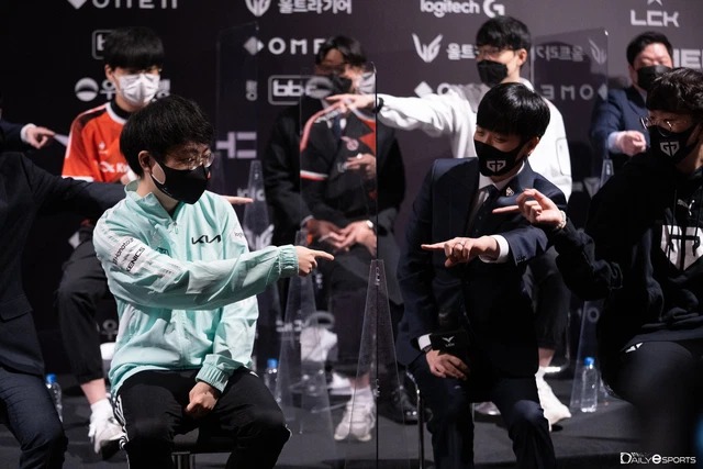 LMHT: ShowMaker cho rằng T1 và Gen.G chính là những đối thủ khó nhằn nhất tại LCK Mùa Xuân 2022