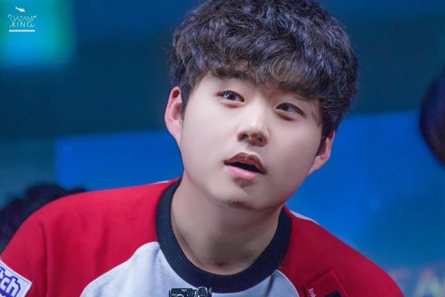 LMHT: Bang chính thức cô khai cầu hôn cô bạn gái là nữ MC xinh đẹp của LCK