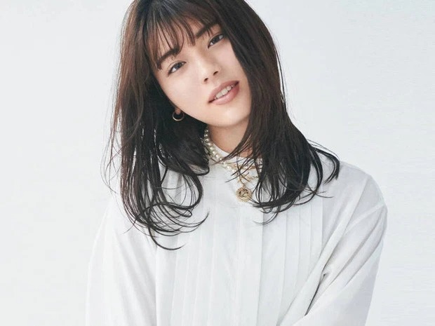 Cộng đồng không khỏi bàng hoàng khi biết danh tính thật sự của Nữ thần xinh đẹp Nhật Bản