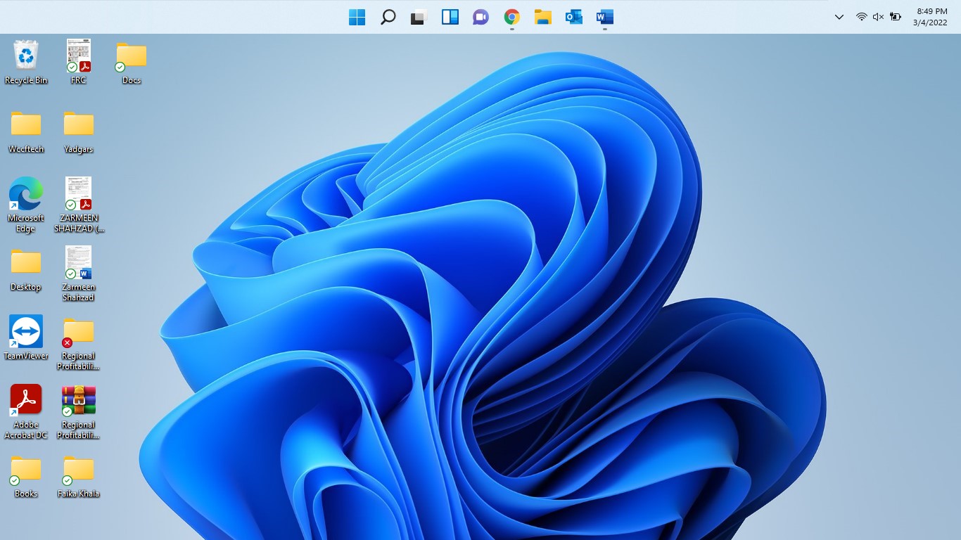Cách di chuyển thanh taskbar lên đầu màn hình trong Windows 11