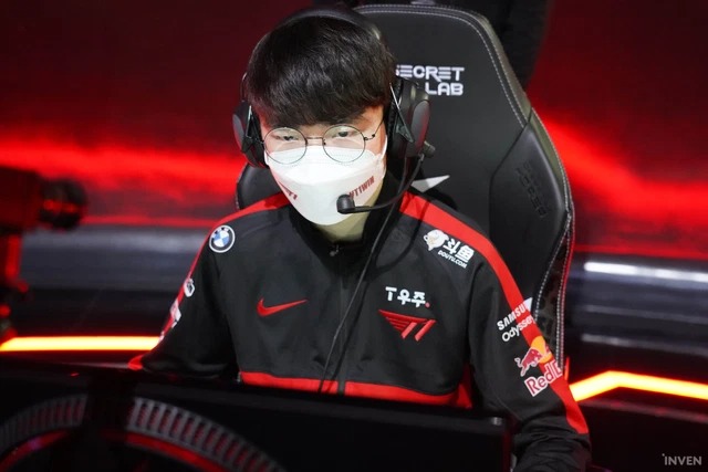 LMHT: Faker hết lời khen ngợi tài năng trẻ của KT vì kỹ năng và sự tự tin của họ