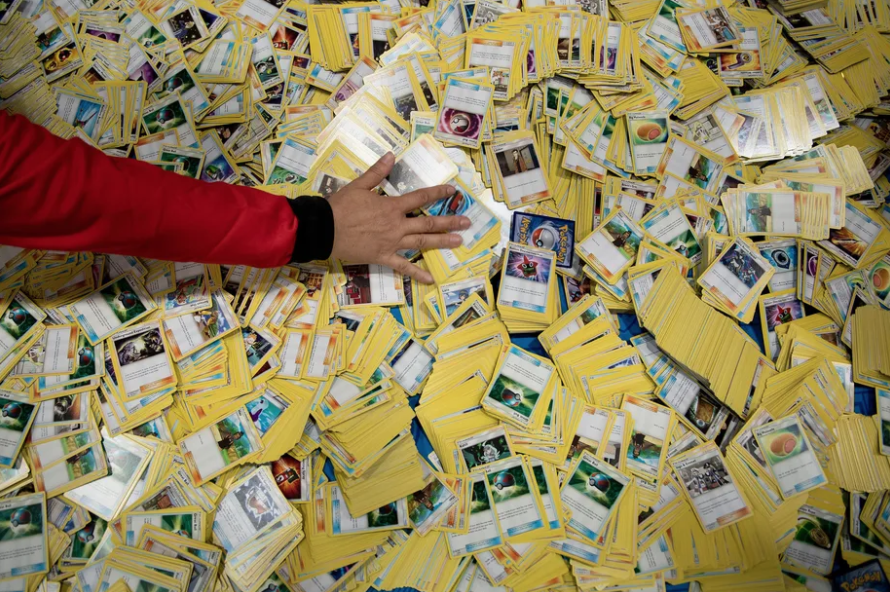 Người đàn ông bị kết án 3 năm tù vì dùng tiền trợ cấp Covid-19 mua thẻ Pokemon