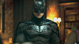 Nỗi khổ của Robert Pattinson khi phải mặc Batsuit trong The Batman