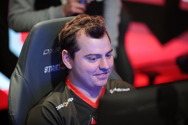 Tuyển thủ Valorant của FPX được trả lương mà không cần phải thi đấu