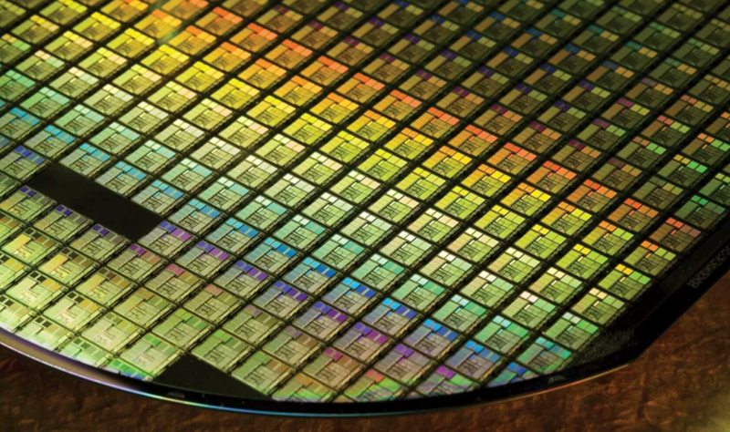 Under a full-scale attack, Ukraine halted half of the world’s neon production for chip production