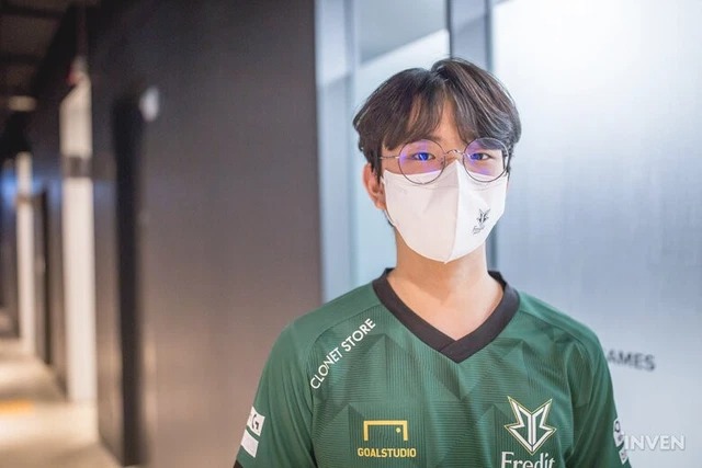 LMHT: "Ngài" Morgan bất ngờ lên tiếng đồng cảm với Faker về chất lượng của rank Hàn hiện tại