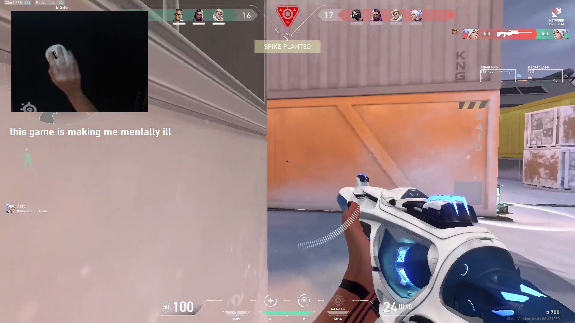 Game thủ quốc tế nổi giận khi một streamer Valorant bị bố của mình vứt dàn PC xuống hồ bơi