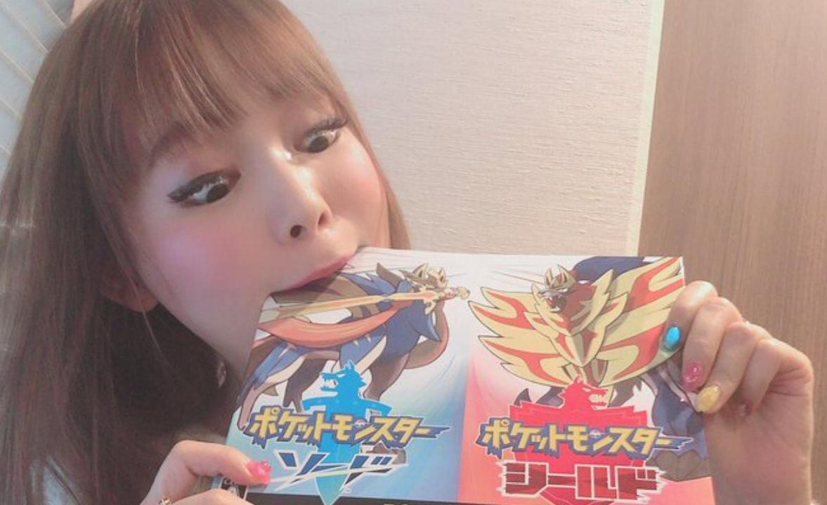 Nữ seiyuu xinh đẹp người Nhật Bản ứng tuyển làm phi hành gia vũ trụ!