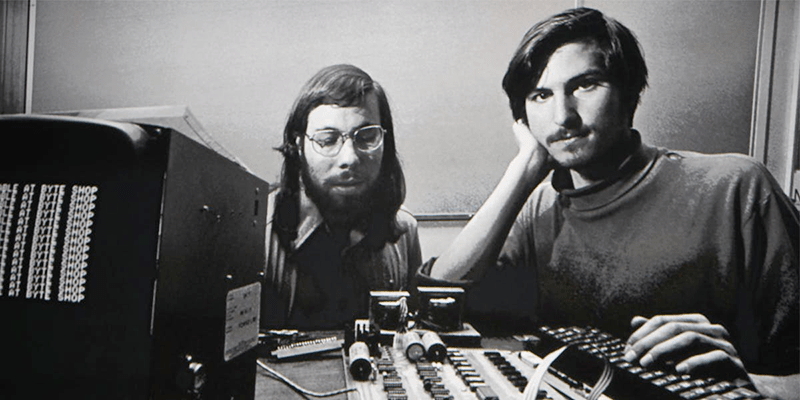 Những câu chuyện đằng sau logo Apple mà không phải ai cũng biết 