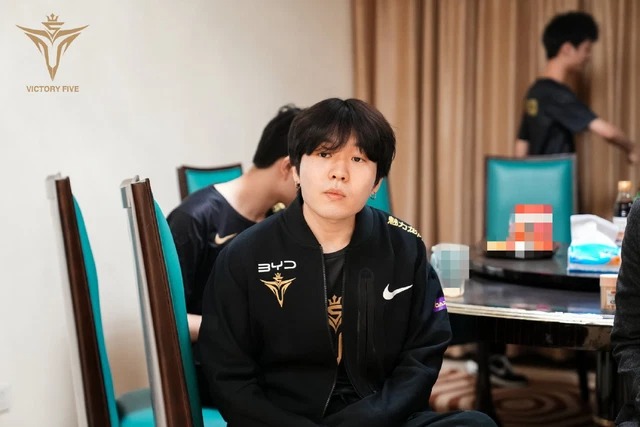 LMHT: Faker lên tiếng khẳng định Rookie là người chơi Đường giữa số 1 LPL ở thời điểm hiện tại