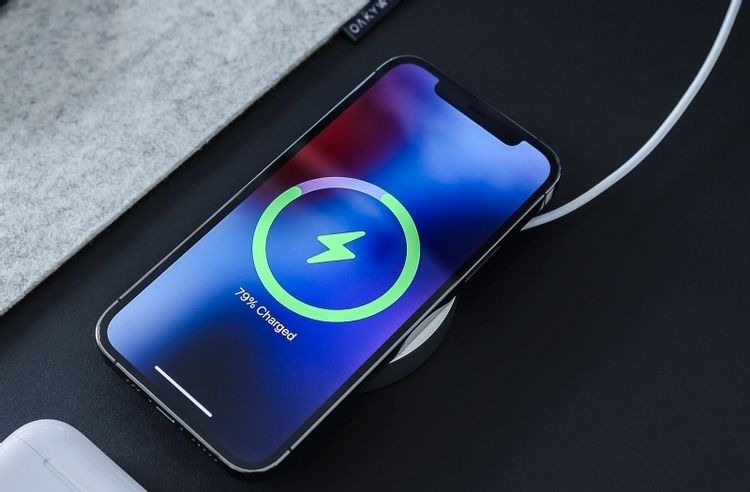 Sử dụng sạc nhanh có làm giảm tuổi thọ cho pin điện thoại của bạn không? 