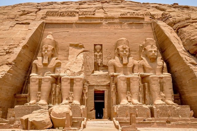 what-materials-did-the-ancient-people-use-to-build-giant-buildings