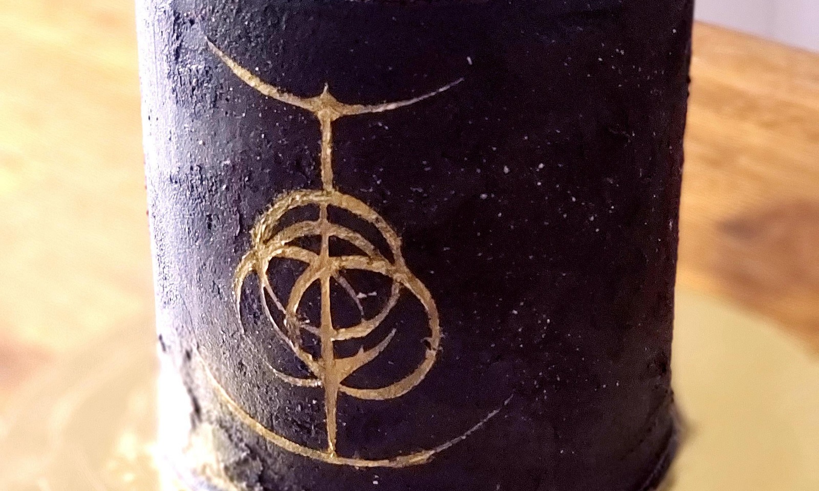 Người dùng Reddit chia sẻ khoảnh khắc nhận bánh sinh nhật mang phong cách Elden Ring