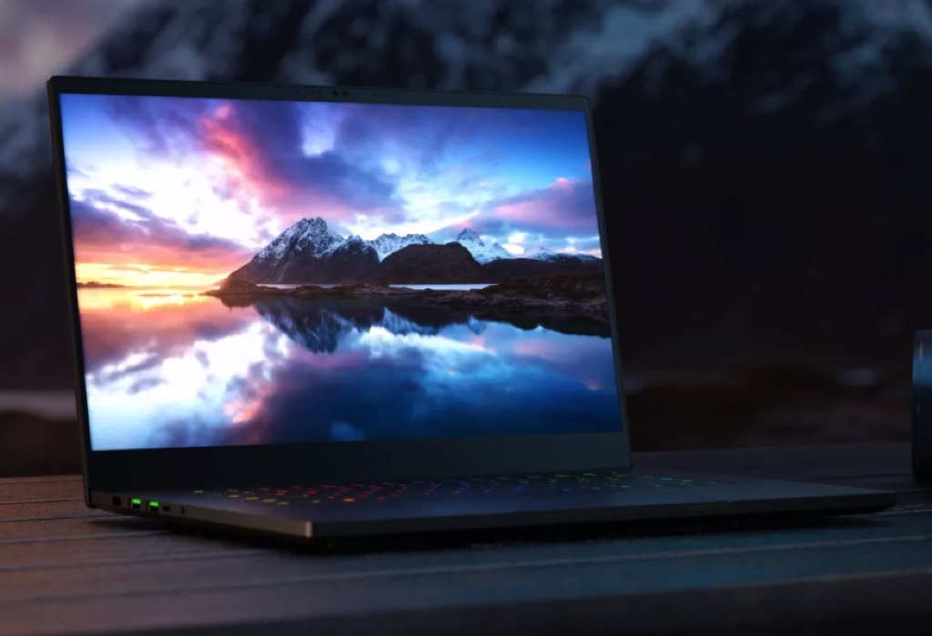 Razer ra mắt laptop Blade 15 trang bị màn hình OLED 240Hz