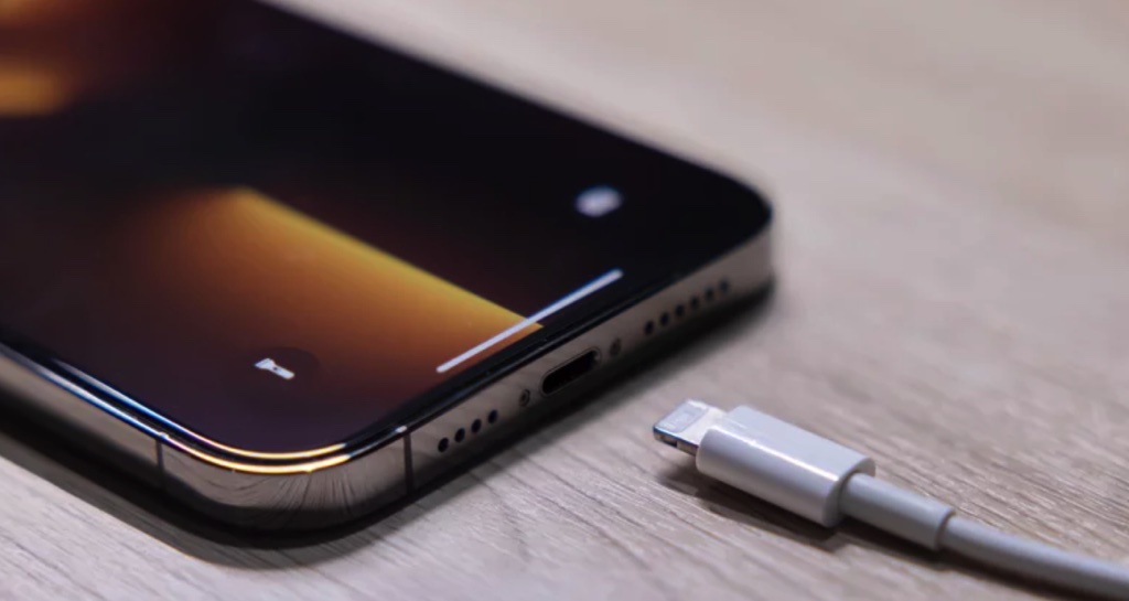 Hướng dẫn cách khắc phục iPhone sạc không lên pin