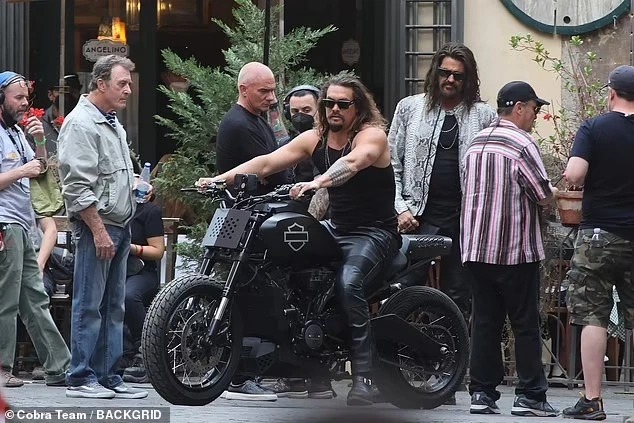 Hé lộ tạo hình "mlem hết nấc" của "Aquaman" Jason Momoa trong Fast & Furious 10