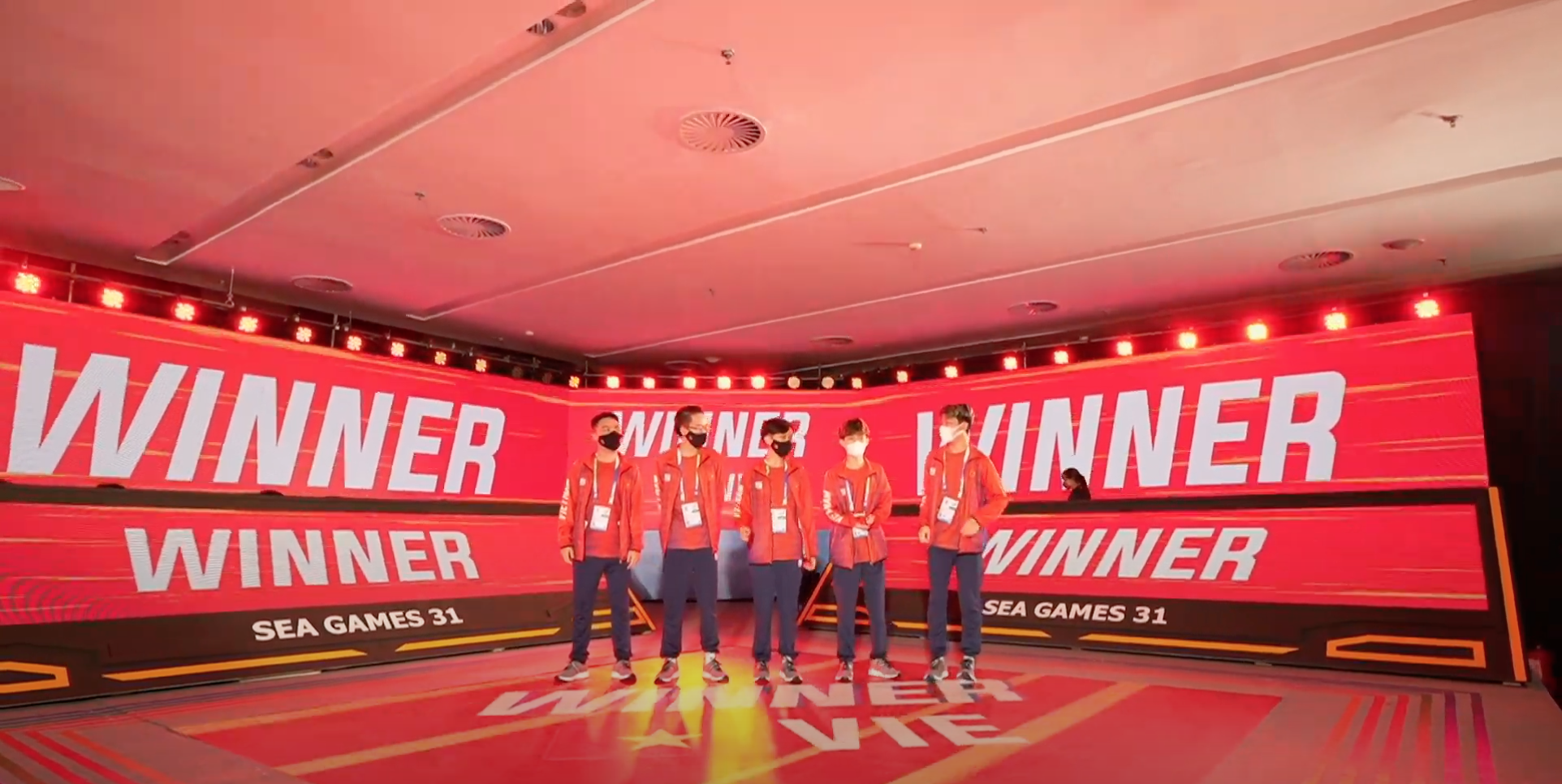 ĐT Tốc Chiến Việt Nam tiến thẳng vào bán kết sau chiến thắng trước ĐT Myanmar