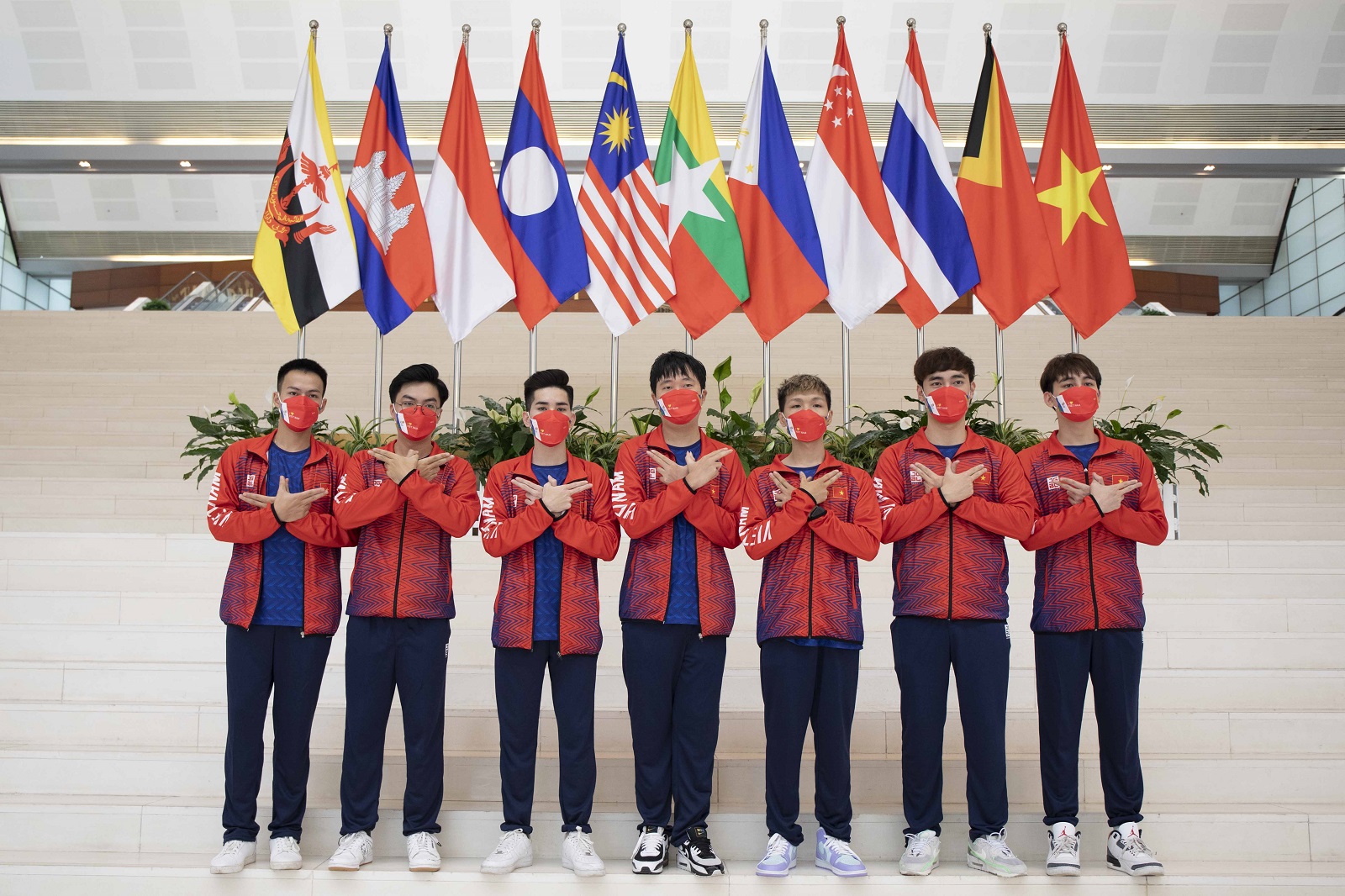 Hình ảnh SEA Games 31 ngày 18/5: Chủ nhà gặp khó với sân chơi mới