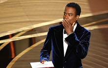 Những lần "vạ miệng" đáng quên của Chris Rock - Nam MC bị Will Smith "tát không trượt phát nào" ở Oscar 2022