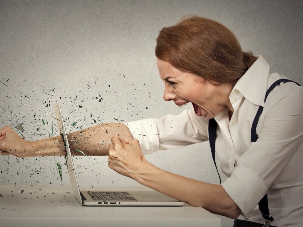 Những thói quen làm hỏng PC Windows 11 của bạn