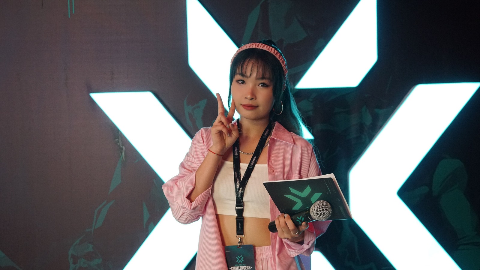 Nữ vận động viên Wushu Việt Nam theo đuổi đam mê Esports sau khi giành cú đúp Huy chương tại SEA Games 31