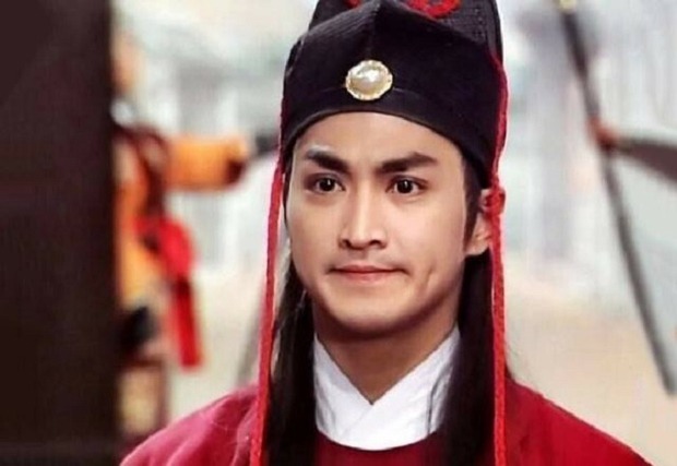 Nam diễn viên Triển Chiêu đăng tải hình ảnh mới nhưng lại bị cư dân mạng chê bai hết lời