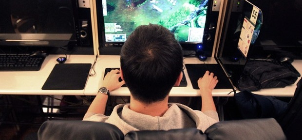 Cố gắng ngăn con trai chơi game khuya, người đàn ông bị phạt số tiền lên đến 700 triệu đồng