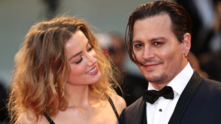 Amber Heard lại "tấu hài" khi bất ngờ thừa nhận: "Vẫn còn tình cảm với Johnny Depp" 