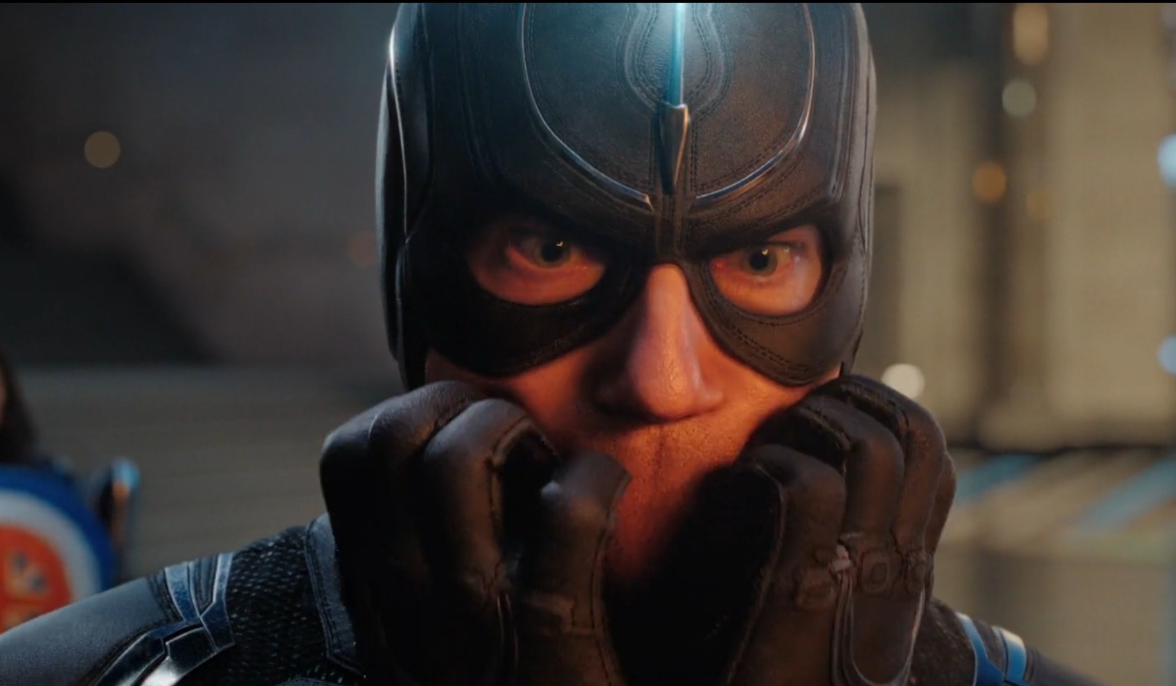 Ảnh Full HD không che cảnh Black Bolt bị Scarlet "ảo thuật" trong Doctor Strange 2