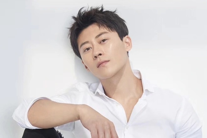 Tài tử "Tân tiếu ngạo giang hồ" đột ngột qua đời ở tuổi 37 