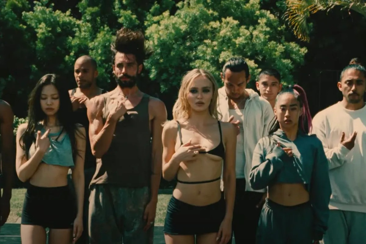 Mỹ nhân BLACKPINK lấn sân sang Hollywood đóng phim cùng The Weeknd và con gái Johnny Depp 