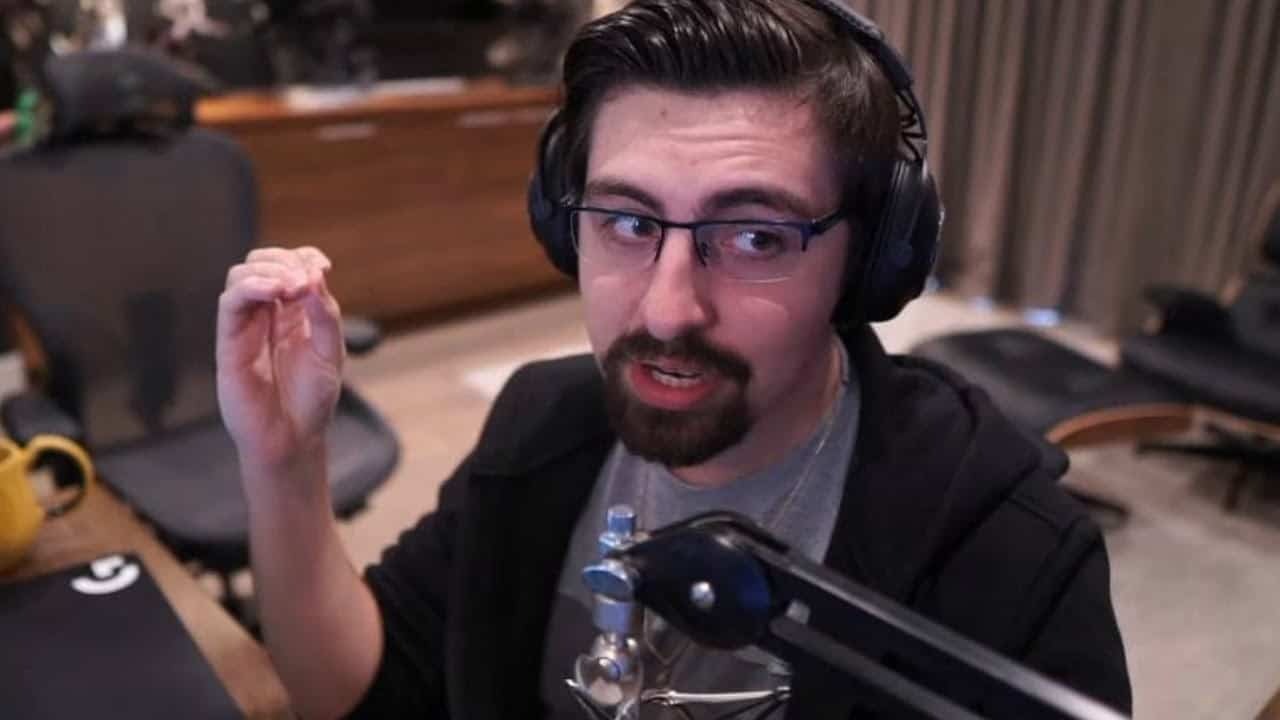 Cựu tuyển thủ CS:GO nói "CS:GO giống như một trò đùa khi so sánh với Valorant về độ khó"