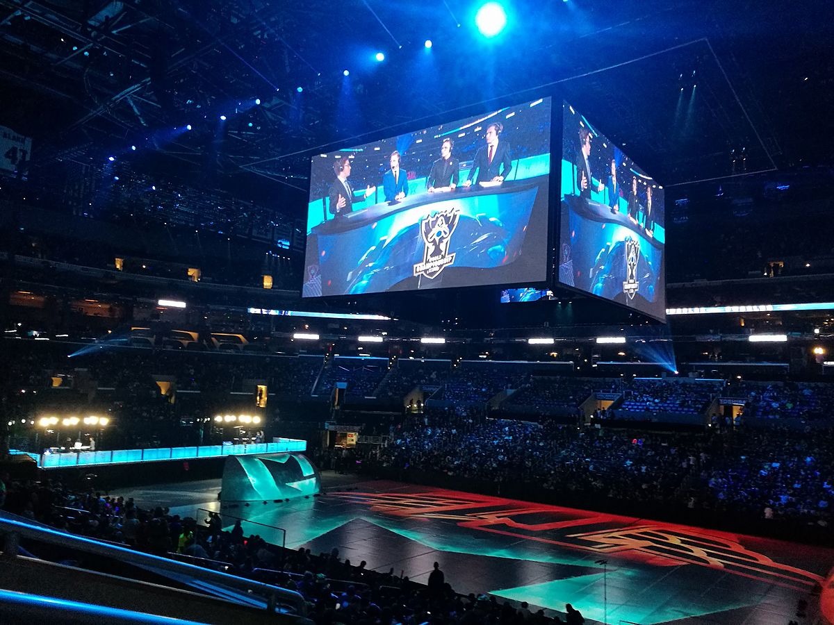 Mối tương quan giữa độ tuổi và phong độ trong esports