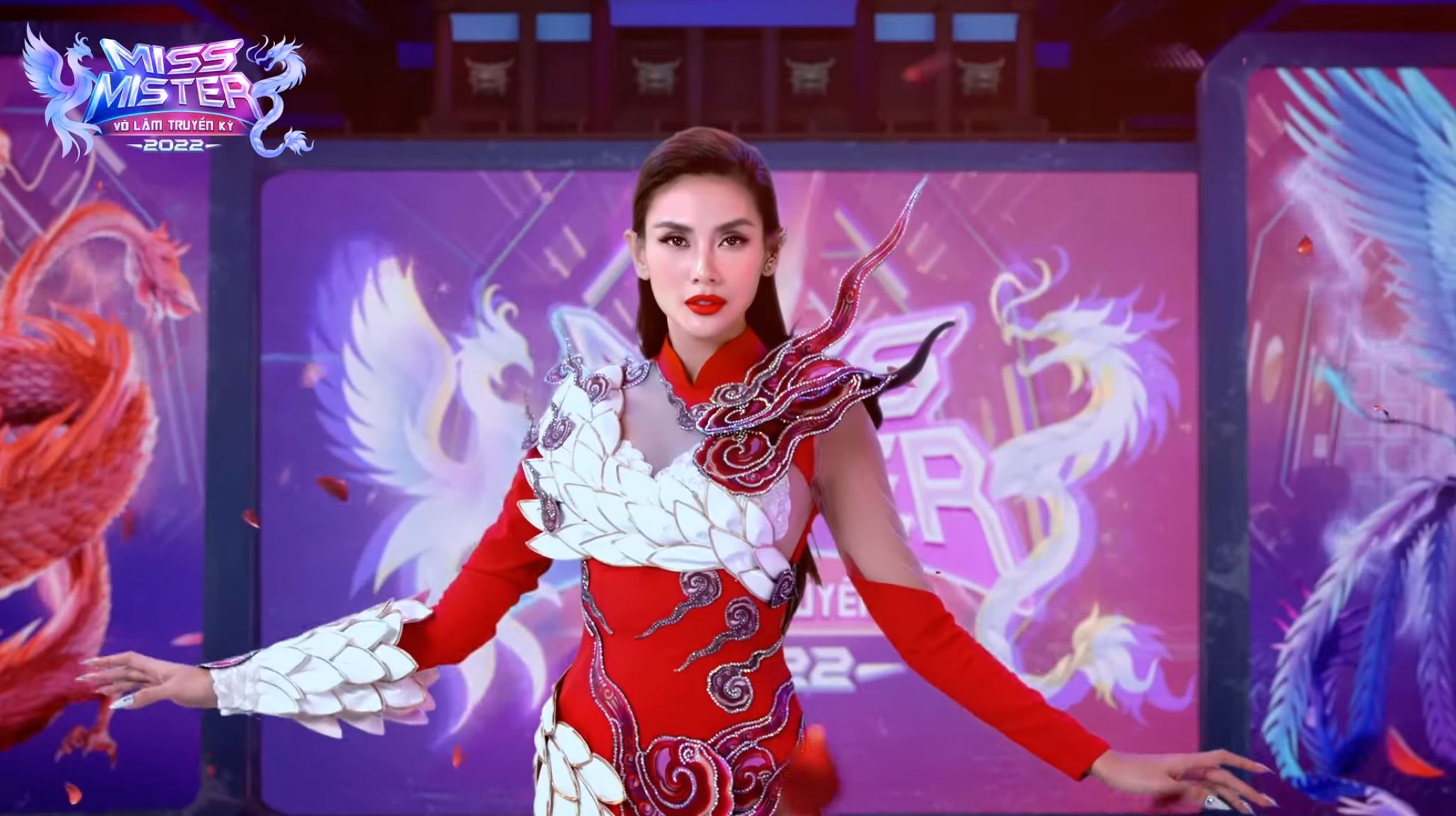 Siêu mẫu Võ Hoàng Yến bất ngờ hóa thành thuyền trưởng, dẫn dàn trai tài gái sắc phá đảo sàn đấu sắc đẹp Miss & Mister VLTK 2022