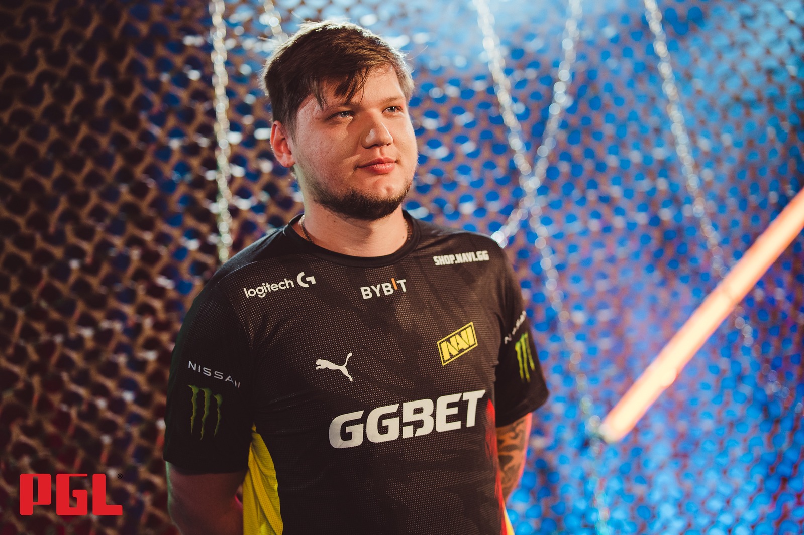S1mple "gọi hồn" nhân viên CS:GO vì game tệ, kiến nghị Valve trả tiền cho mình để cải thiện