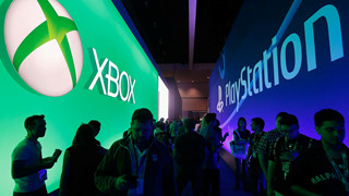 Xbox cáo buộc Sony mua chuộc các công ty để không đưa game lên Game Pass