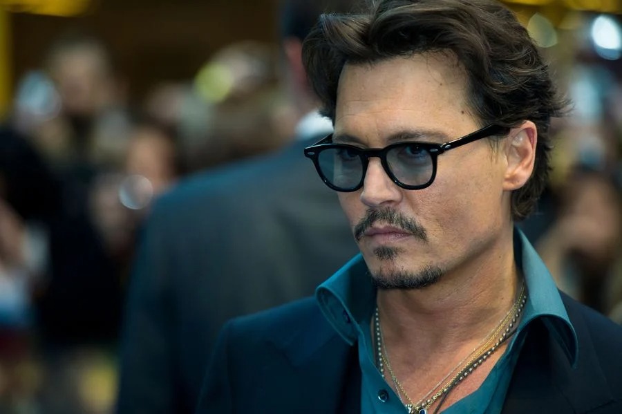 Nhiều sao Hollywood bỗng nhiên "quay xe" hủy tương tác với Johnny Depp trên mạng xã hội