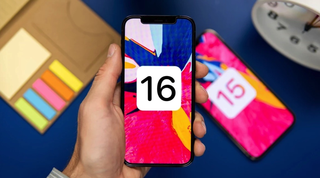 Người dùng Android đổ xô vào Play Store để trải nghiệm iOS 16 thay vì Android 13