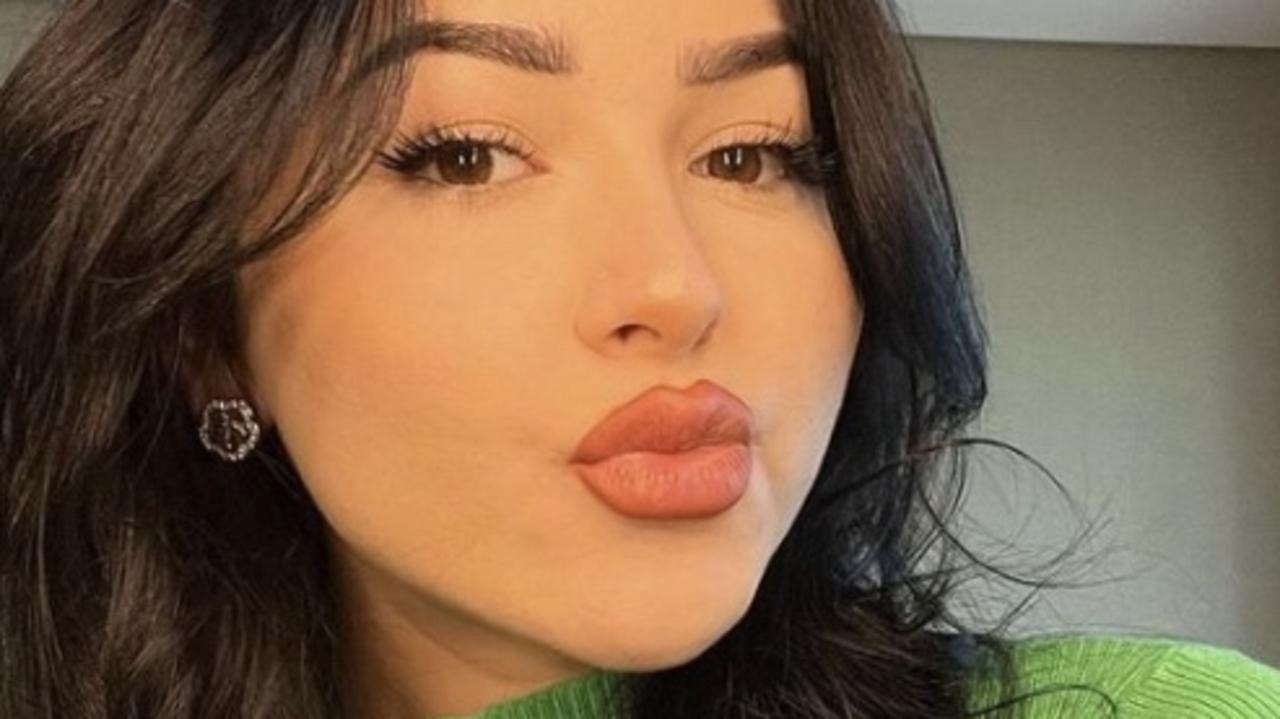 Sao OnlyFan tổ chức họp fan, cảnh sát phải dẹp loạn vì người tham dự "đông như đi concert"